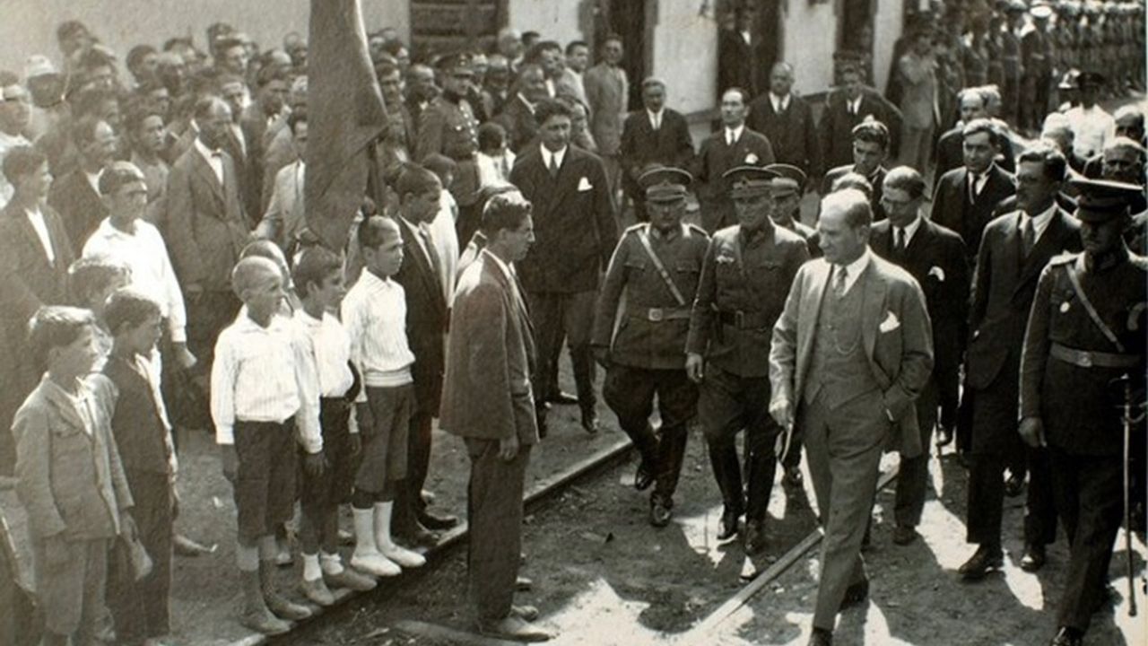 Atatürk'ün Ankara’ya gelişini kutladı