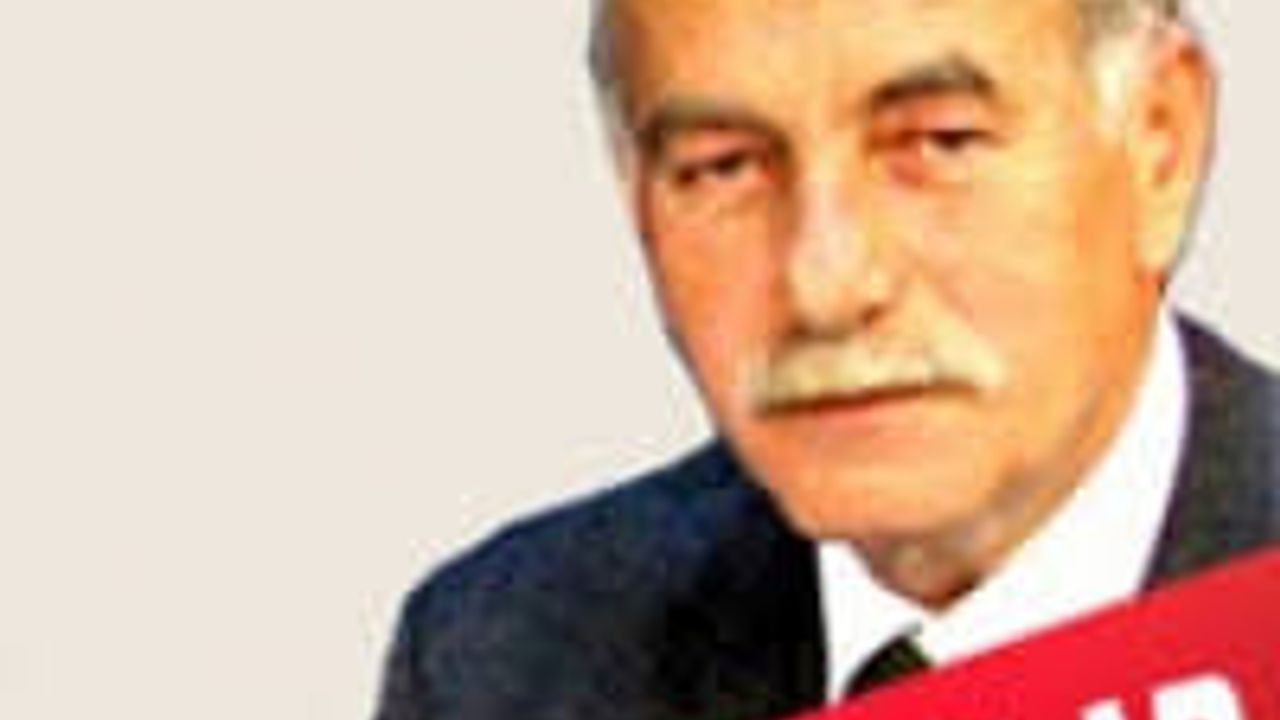 Gazeteci Erhan Çakmak hayatını kaybetti