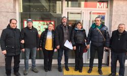 Zonguldaklı gazeteciler depremzedelere nakdi yardımda bulundu