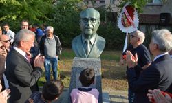 Zonguldak şairinin büstü açıldı
