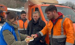 Üniversiteli gençlerden vefa örneği...