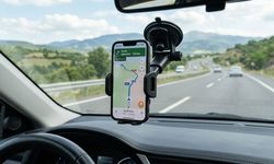 Ön cama telefon takana ceza ve trafikten men