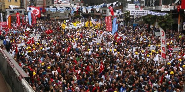 Zonguldak'ta 1 Mayıs coşkuyla kutlandı