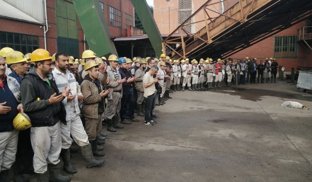 Kurban kesip yeni panoda üretime başladılar