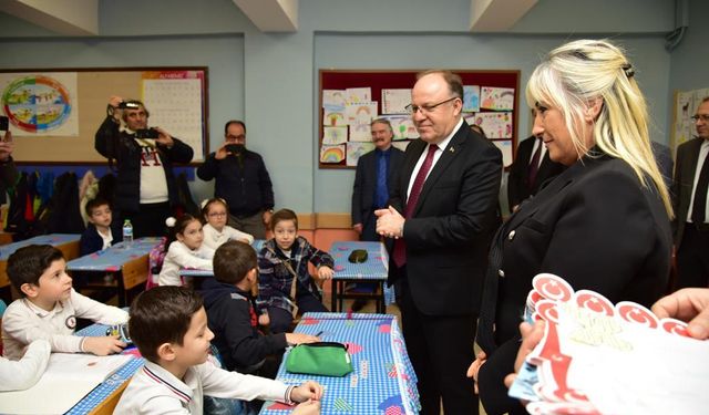 Kömür kentin eğitim yuvalarında miniklerin karne heyecanı...