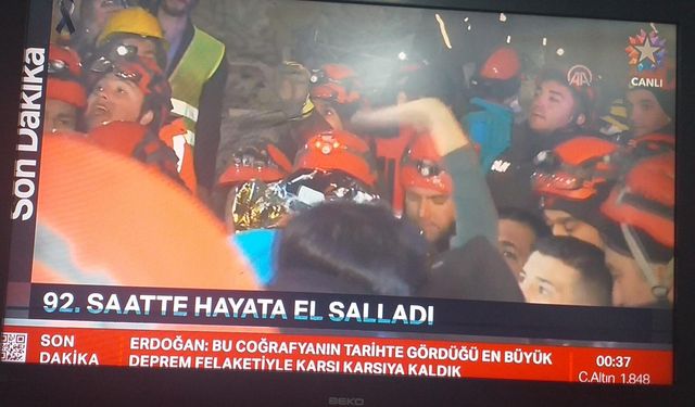 92. Saatte hayata el salladılar...