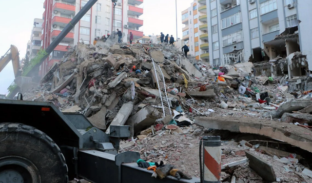 Deprem felaketinde can kaybı artıyor