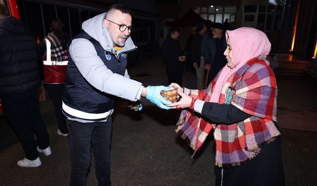 Belediye, Çaydamar'da lokma dağıttı