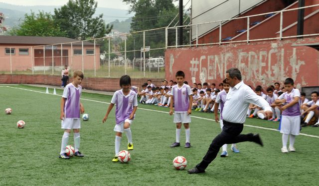 Ereğli Belediyespor yaz spor okulunu açtı