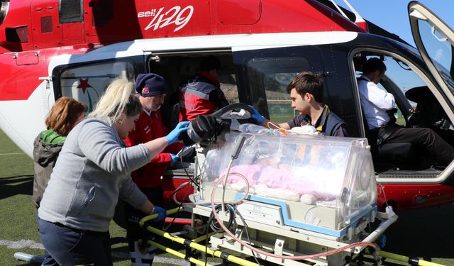 Hava ambulansı Afgan bebek için havalandı...