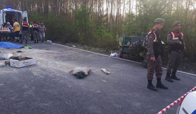 Çimento yüklü patpat devrildi: 1 ölü 2 yaralı!..