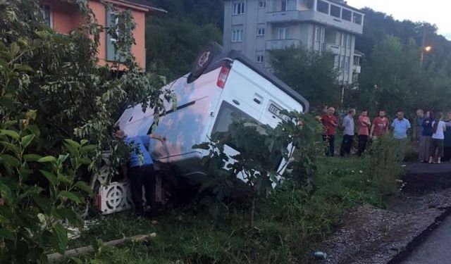 Bahçeye uçup ters döndü: 1 yaralı!..