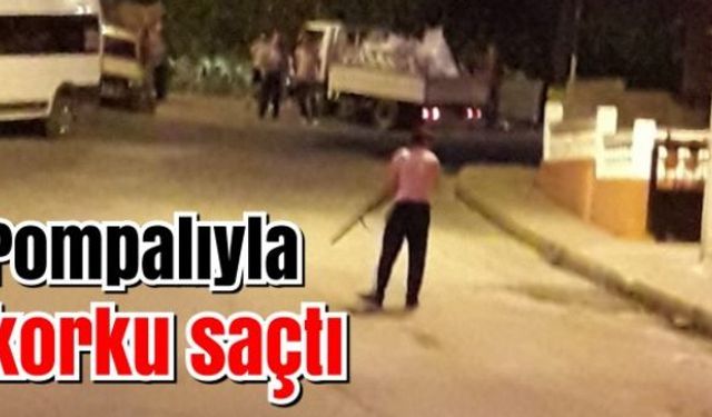 Zonguldak Merkez Bağlık Mahallesi ile Rat son durak arasındaki bölgede dün akşam saatlerinde meydana gelen olayda pompalı tüfekle sokağa çıkan bir vatandaş polise ve çevre sakinlerine korku dolu anlar yaşattı