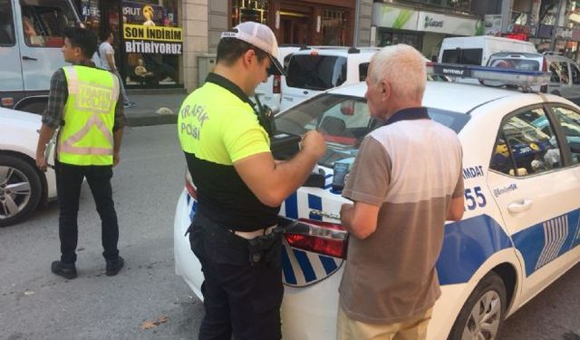 Polis, hatalı park yapanlara ceza yağdırdı!..