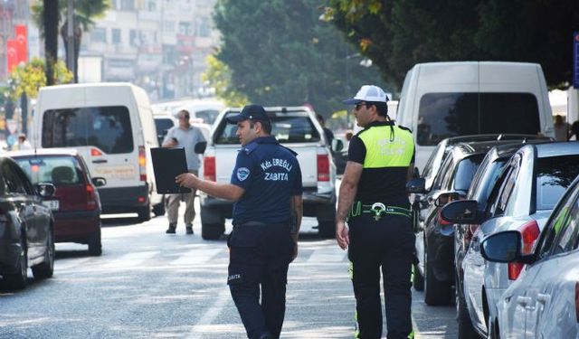 Zabıta ve polis ortak trafik denetimi yaptı...