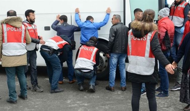 Zonguldak'ta çeşitli suçlardan aranan 10 kişi yakalandı!..