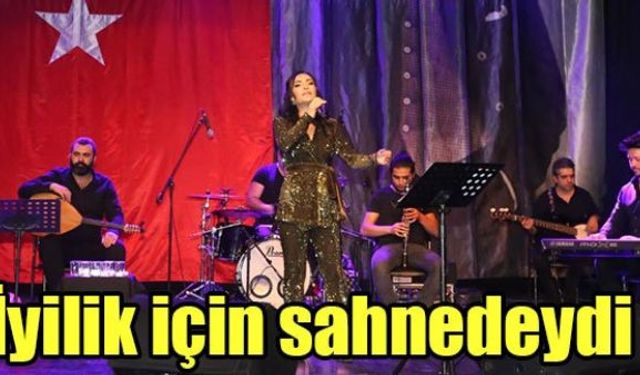 Geliri kanser hastalarının tedavisi için kullanılacak iyiliğin konserinde sahne alan Aysel Yakupoğlu AKMyi hınca hınç dolduran izleyicileri coşturdu