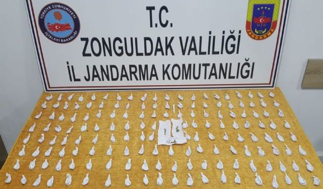 Torbacı, aracındaki 200 bonzai ile enselendi!..