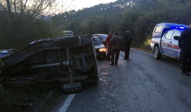 Alaplı'da pat pat aracı devrildi: 2 yaralı!..