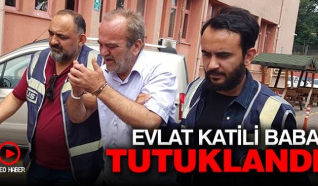 Evlat katili baba, cinayetten ve uyuşturucu madde yetiştirmekten adliyeye sevk edildi
Oğlunu öldüren zanlının evinin balkonunda saksılara dikilmiş hint keneviri bulundu