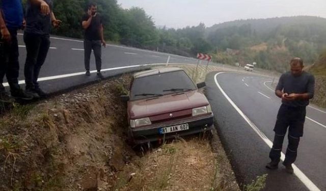 Otomobil kaygan zeminde kanala uçtu!..