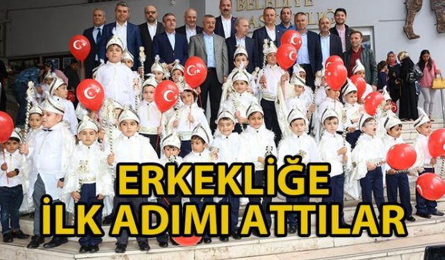 Zonguldak Belediyesi tarafından her yıl geleneksel düzenlenen toplu sünnet şöleni kapsamında 48 çocuk sünnet ettirildi