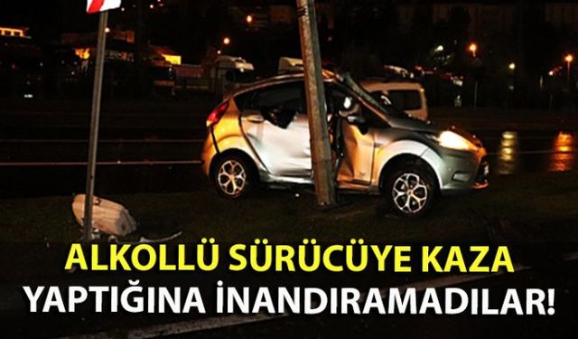 Zonguldakın Ereğli ilçesinde sürücüsünün direksiyon hâkimiyetini kaybettiği otomobil refüje çıkarak aydınlatma direğine çarptı