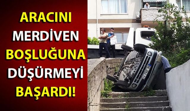 Zonguldakta Meşrutiyet Mahallesi 467 Evler Yeşilkent sitesinde virajı alamayarak merdivene devrilen sürücü hafif yaralandı