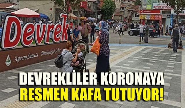 Devrek'te koronavirüs vakaları ve ölümler her geçen gün artarak devam ederken banka önlerinde sosyal mesafe kuralına uymayan vatandaşlar dikkat çekti