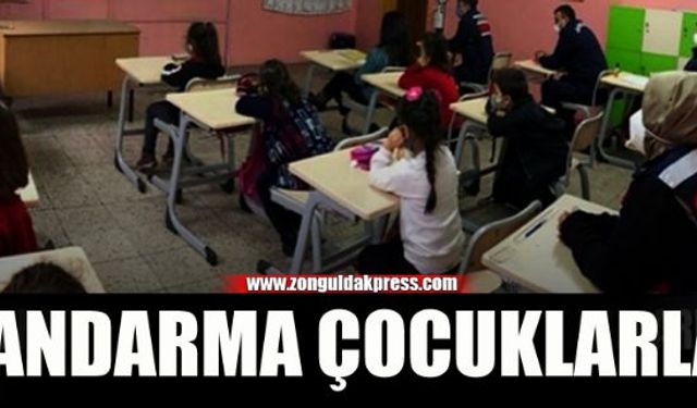 Jandarma çocukları eğitti