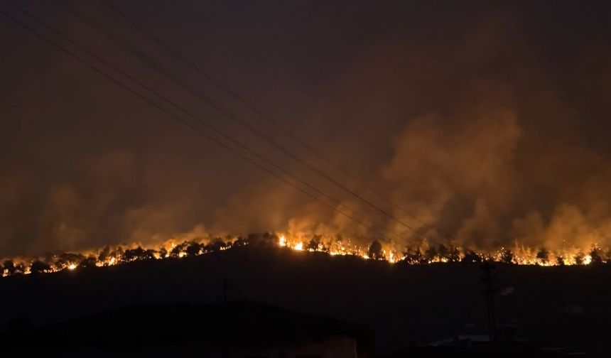 Alevlerin arasında kalan 10 görevli şehit oldu