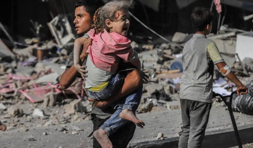 İnsanlığın Gazze karnesi: 77 bin Filistinli hayatını kaybetti