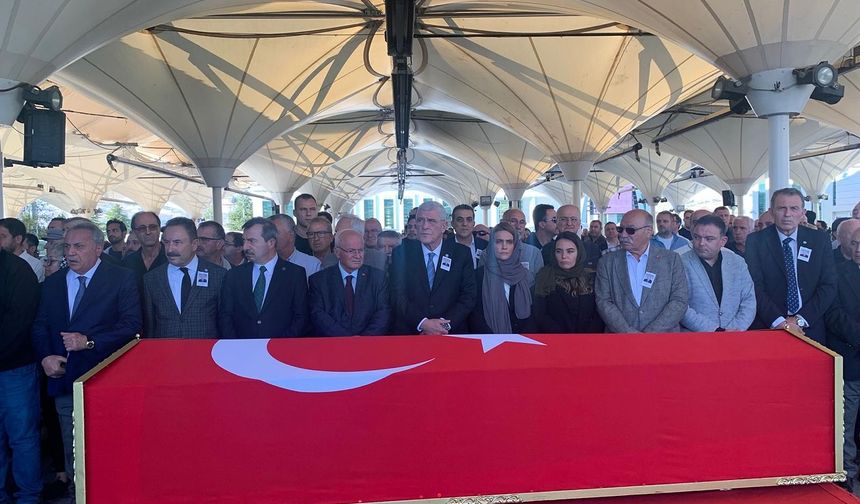 Sevilen siyasetçi Yavuz Erkmen'in baba acısı