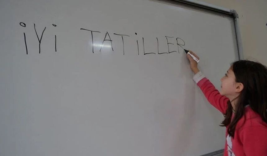 Ara tatil kalsın mı, kalksın mı?