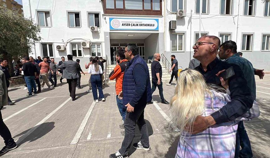 3 öğrenci, 1 öğretmen saldırıda hayatını kaybetti... Saldırgan intihar etti