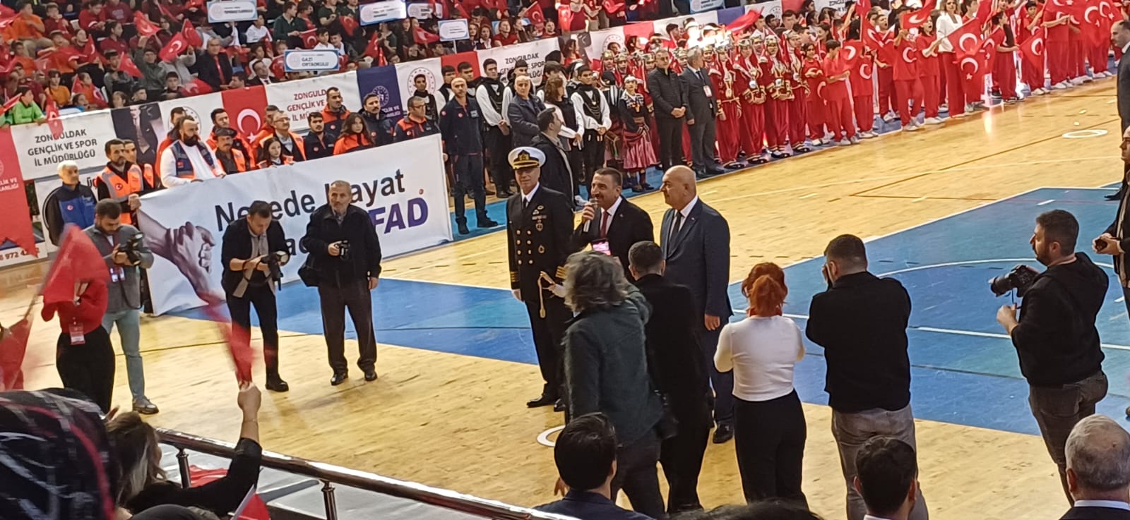 B2612181 7Ab1 4B1F Ae1E 7Df87F979C34