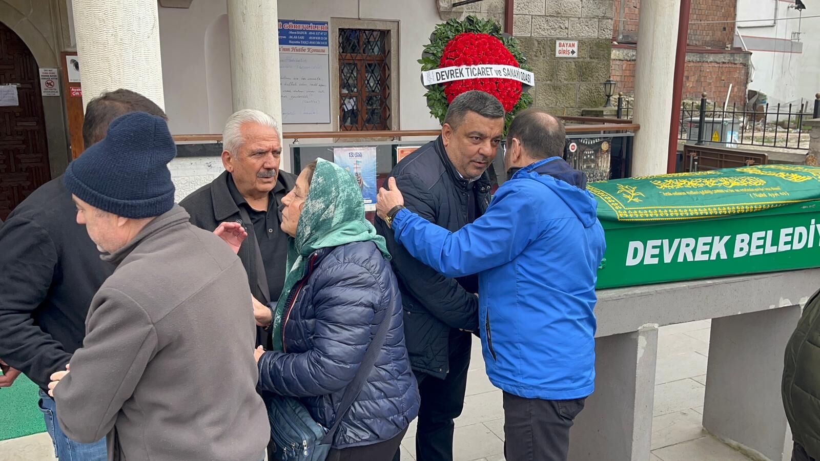 37998E01 Ac71 484F B09F B09Afd9200D7