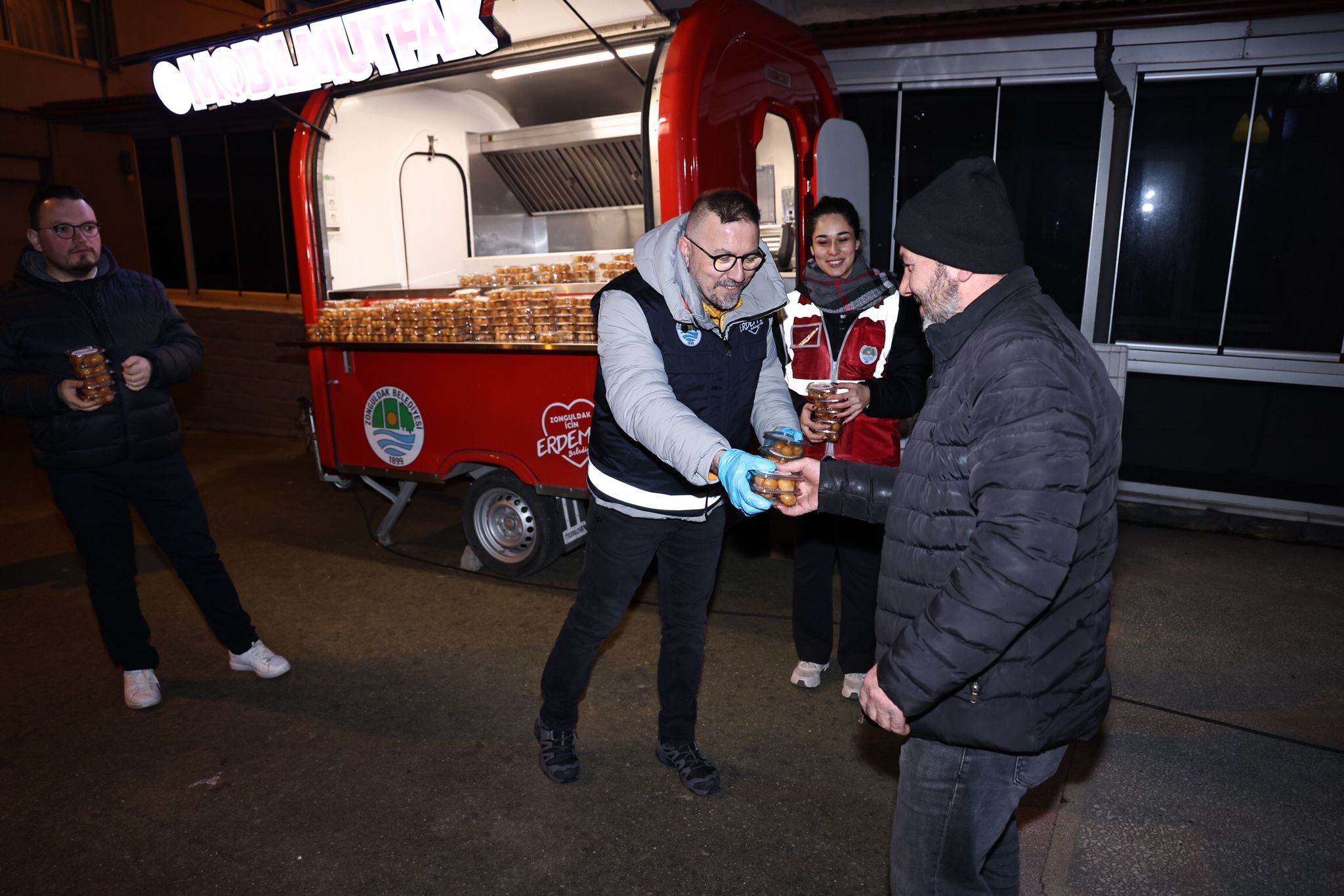 4C98Ce0F 5285 4642 9A2B E682385B2F94