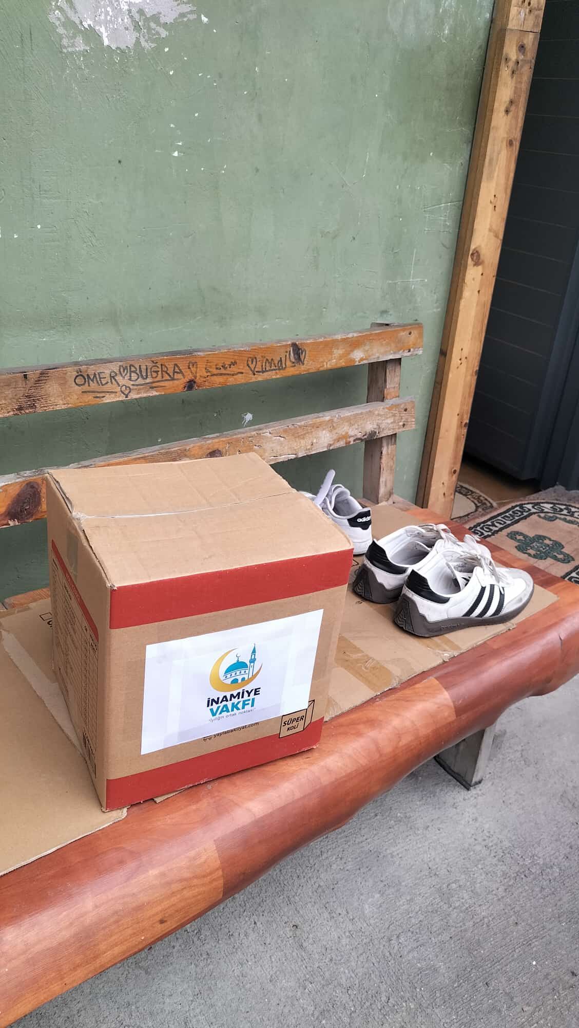 B905Ba40 1549 4F06 93A2 F300E9Def40C