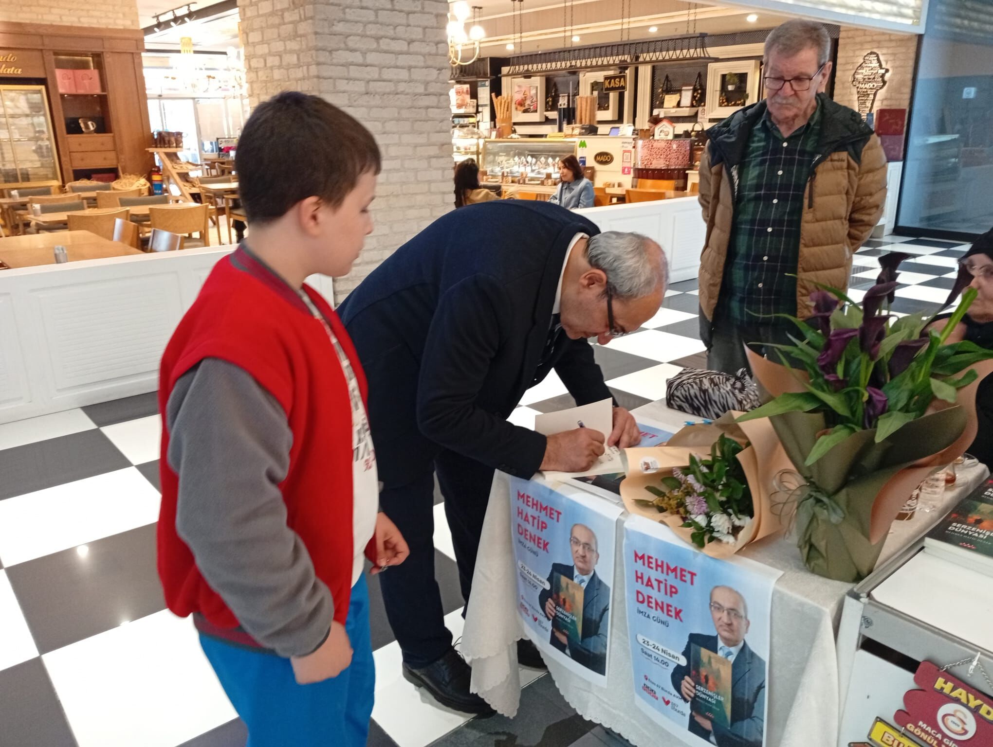 B4D57Db1 652F 4497 B651 Ce7B255208B4-1