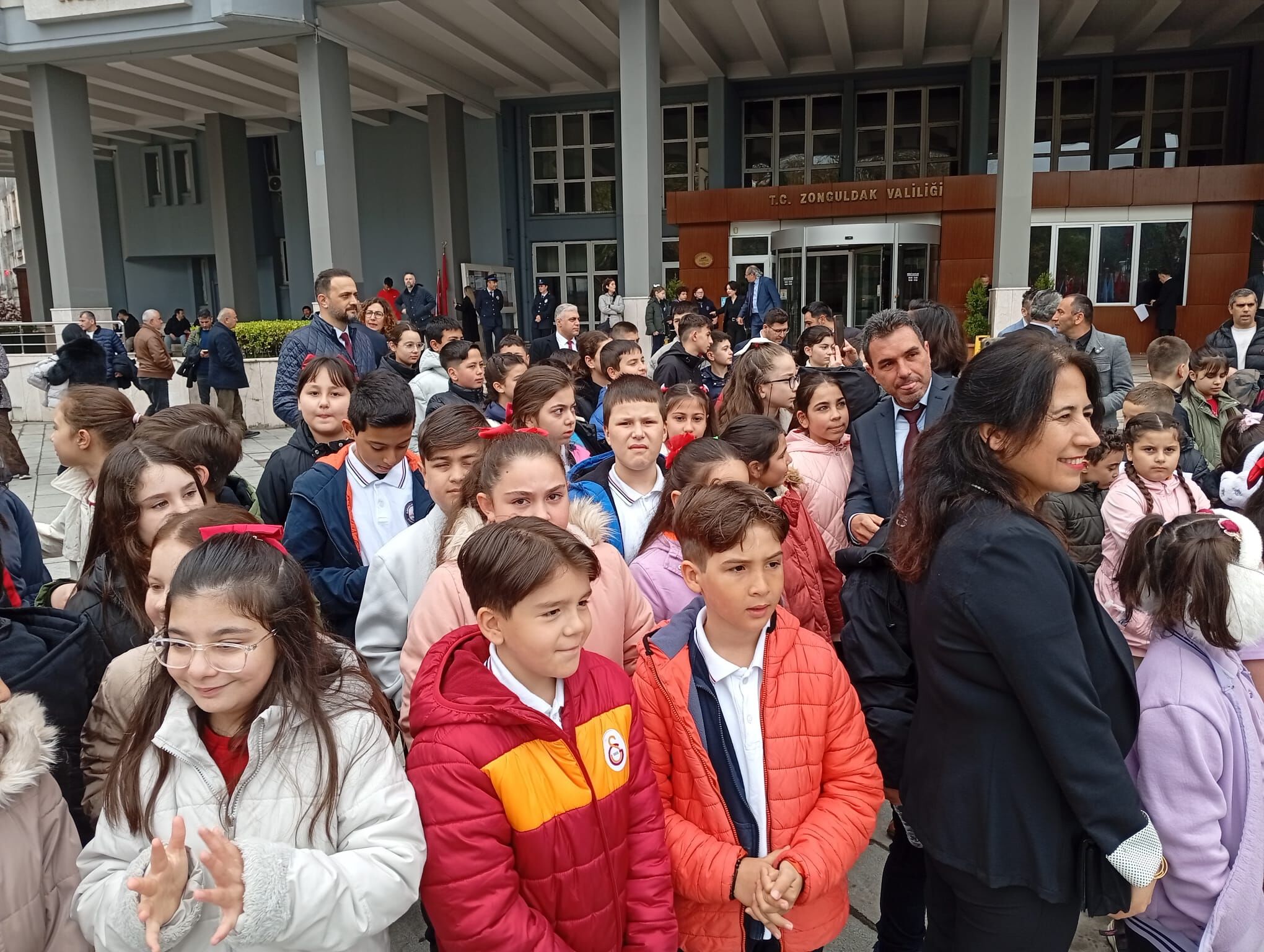 D93B65A6 B48D 4A29 99F3 Aef5758F328D